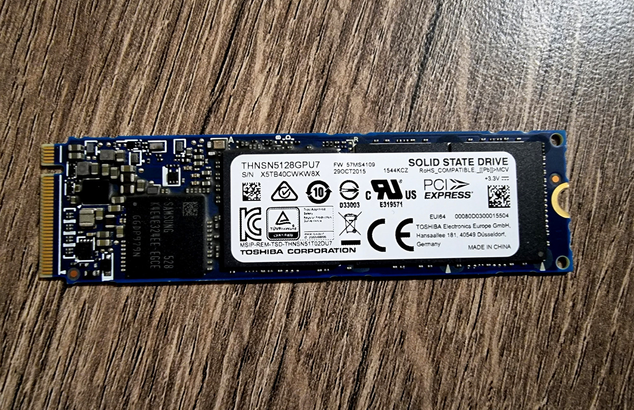 Скоростной SSD Toshiba m.2 NVME 128GB 2280 THNSN5128GPU7 до 2000мбит\с - фото 1 - id-p1702166602