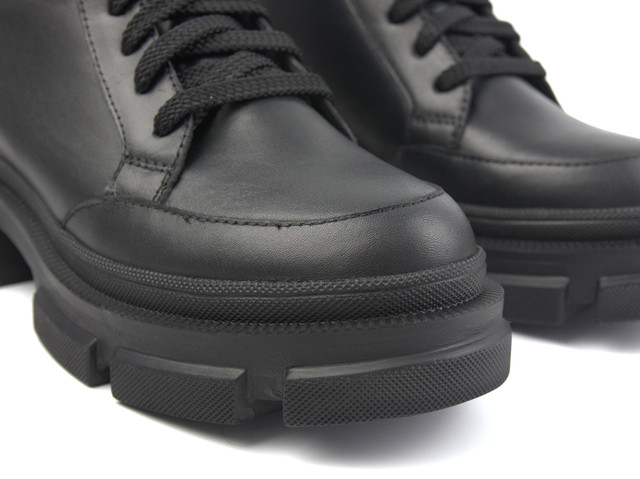 Ботинки кожаные на меху Женская обувь больших размеров 40-44 COSMO Shoes Dia Black BS 1702312104 