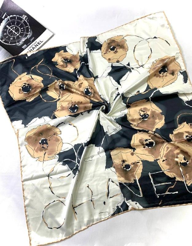 Шовкова хустка Грація шанс 90*90 см чорний/білий ручна обробка краю