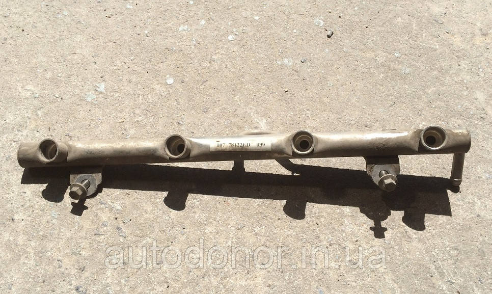 Паливна рампа Chery Amulet 480EF-1112001