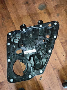 Б/о Склопідіймач задній правий для Volkswagen Touareg 2014-2017