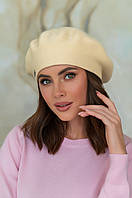Жіночий в'язаний берет «Віола» колір світлий беж