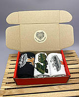 Подарунковий бокс жіночих молодіжних шкарпеток 3 пари 36-41 з оригінальним креативним патріотичним принтом