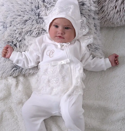 Святковий одяг для новонароджених малюків