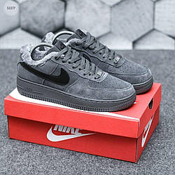 Чоловічі зимові кросівки Nike Air Force Low Dark Grey (Темно сірі) Взуття Найк Аир Форс Лов натуральний замш з хутром утеплені