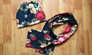 Демісезонна модна дитяча шапка зі снудом у розмірах