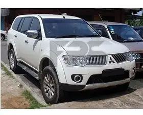 Бокове скло передніх дверей Mitsubishi Pajero Sport '08- праве (Armourplate)