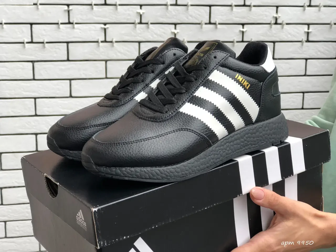 Adidas hotsell iniki running