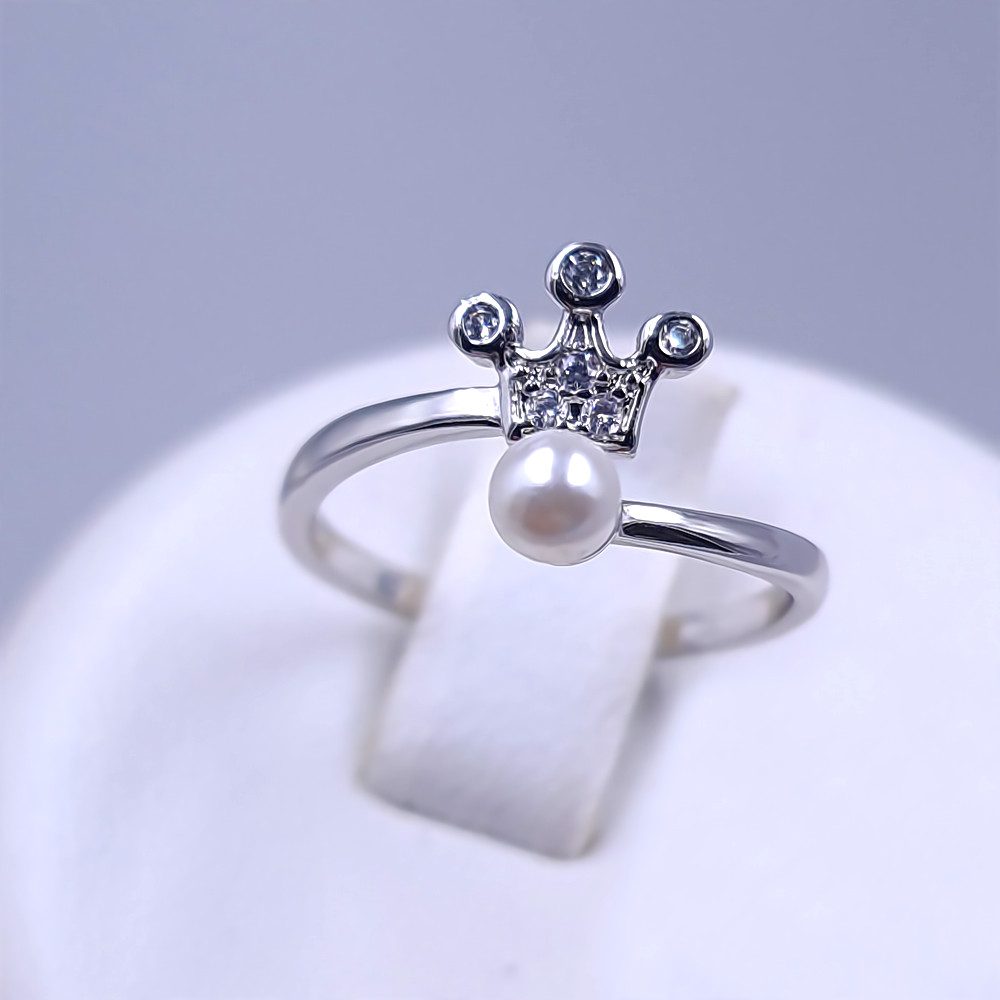 Каблучка XР. Родій. Камені: білий циркон та перли. Є: 16р роз'єм