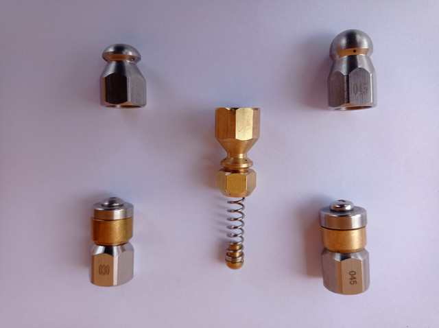 Форсунки для промивання каналізації, прочищення труб в Львові від ...