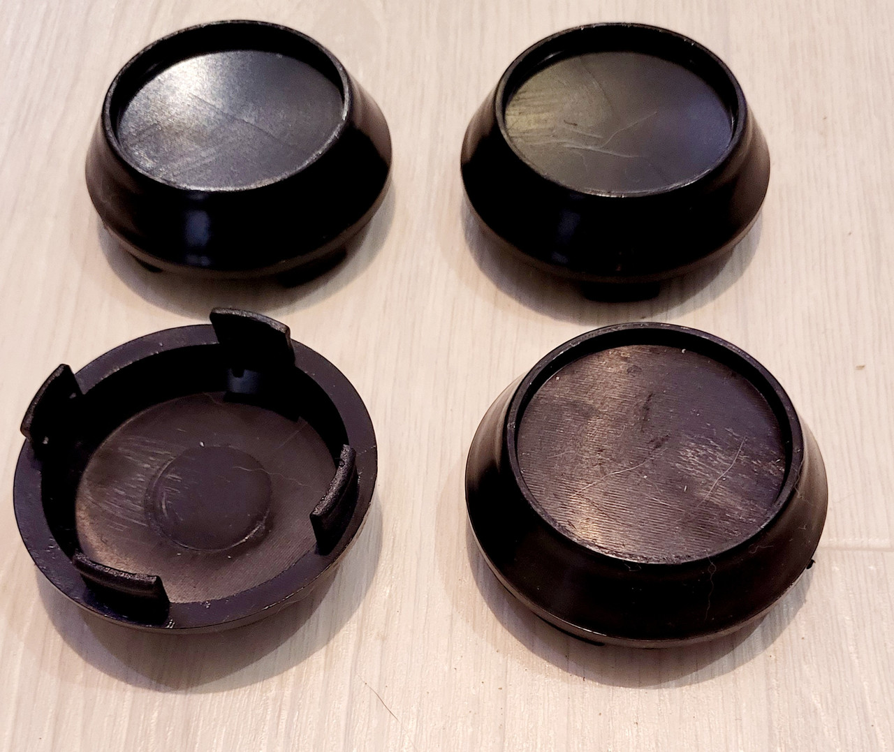 Ковпачки, заглушки на диски чорні 62 мм / 53 мм
