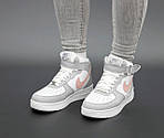 Жіночі зимові кросівки Nike Air Force (сірі з білим і рожевим) високі зручні теплі кеди на хутрі К14021 топ, фото 8
