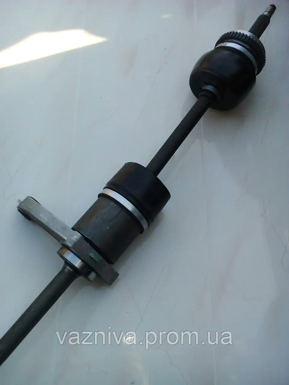 Купить Привод в сборе Нива-Шевроле (правый) под АБС, цена 6180 ₴ — Prom ...