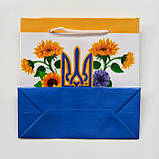 Паковання для подарунків, герб України в соняшниках, 16х16х10 см, фото 2