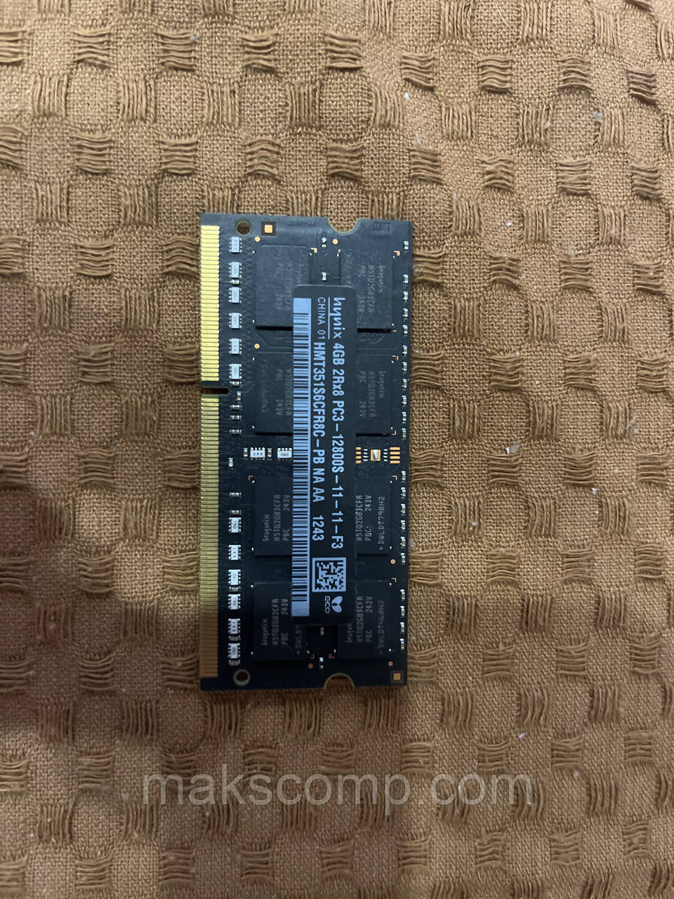 Пам'ять Hynix 4Gb So-DIMM PC3-12800S DDR3-1600 1.5v (HMT351S6CFR8C-PB) 11-11-F3