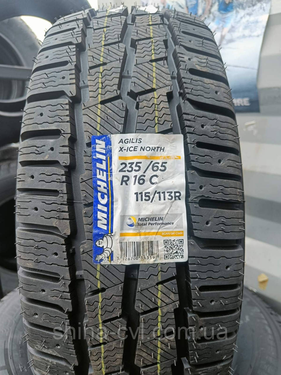 Зимові вантажні шини 235 65 r16C 115/113R Michelin Agilis X-Ice North