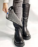 Жіночі зимові шкіряні високі чорні чоботи на тракторній підошві на хутрі, фото 4