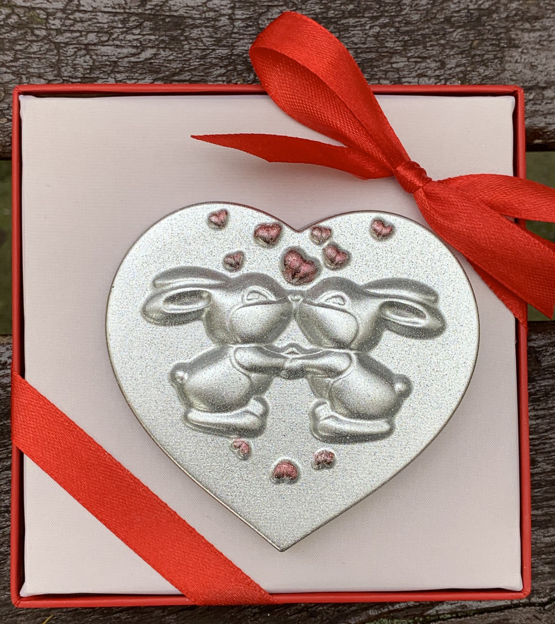 Шоколадні кролики. Шоколадні подарунки до Нового року 2023. Шоколадний символ кролик. Символ 2023 кролик.