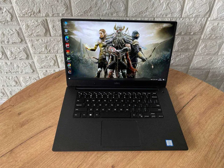 Ноутбук Dell XPS 9560 15.6"FHD/IPS/i7 7700HQ/16Gb/SSD512NVMe/GTX1050-4Gb