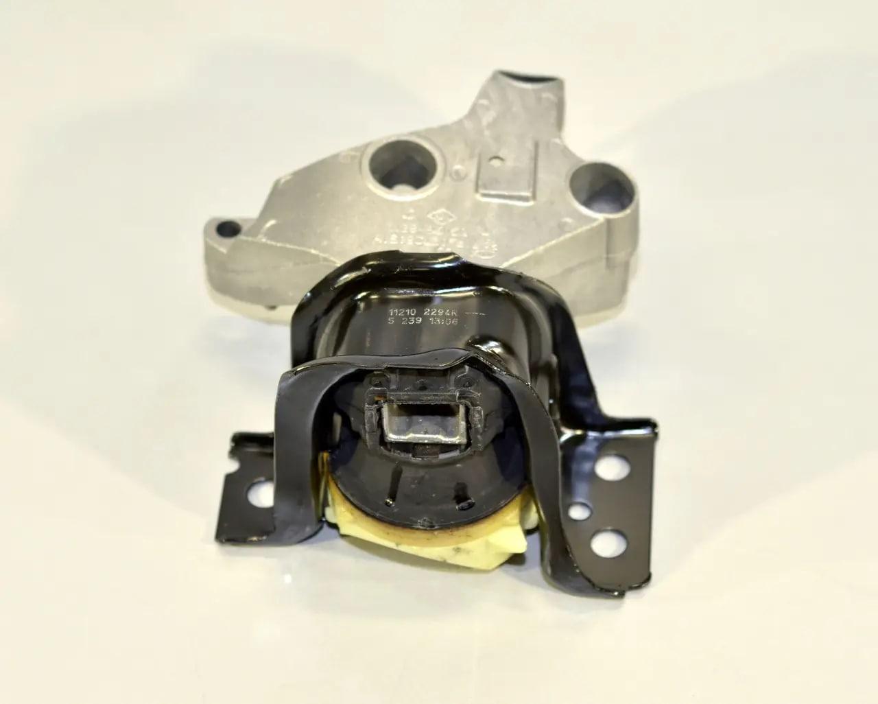 Подушка (опора) двигуна права Renault: Kangoo 2, 112102294R