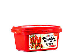 Перцева паста чилі гостра Гочуджан Гочуджан Sempio Корея, 1000 г