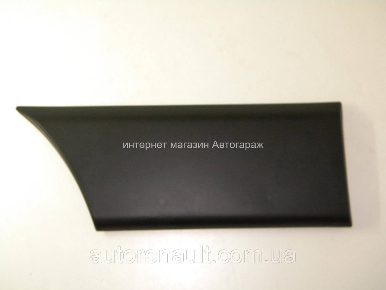Молдинг кузова перед заднім колесом правий (короткий звис) правий на Рено Майстер III 10-> RENAULT-768F30006R