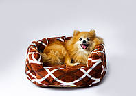 Лежак для домашних животных коричневый с узором из микрофибры. место для кошек и собак весом 1-7кг
