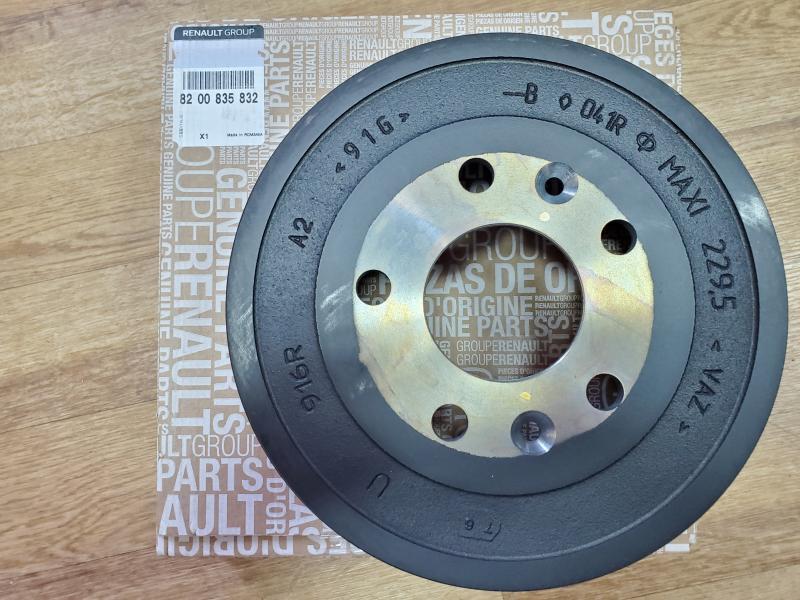 8200835832, барабан гальмівний задній Renault  Duster Оригінал, фото 1