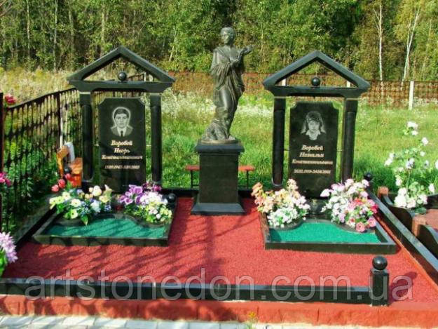 Кольоровий щебінь - нова мода впорядкування поховань