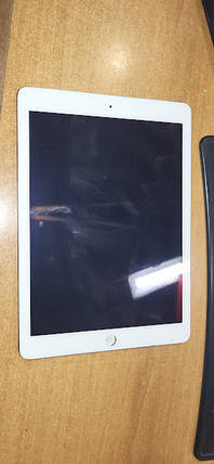 Планшет Apple iPad Air Wi-Fi 4G 16Gb No 220809211, фото 1