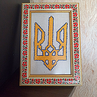 Вышитый герб Украины - Тризуб, картина вышитая крестиком, серия "Все будет Украина" - 13х18 см