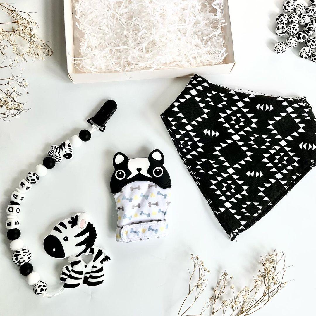 Подарунок на хрестини для хлопчика з іменною ірашкою гризунок Зебра, на виписку, народження дитини, фото 1