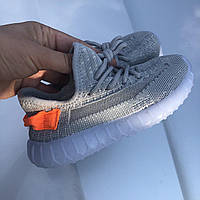 Кроссовки детские Adidas Yeezy Boost 350 v2 Gray, размеры 22, 23