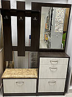 Прихожа з м'яким сидінням та дзеркалом Венге магія