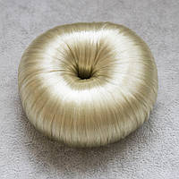 Бублик для волос под тон волос аксессуар для создания гульки цвет блонд диаметр бублика 8 см