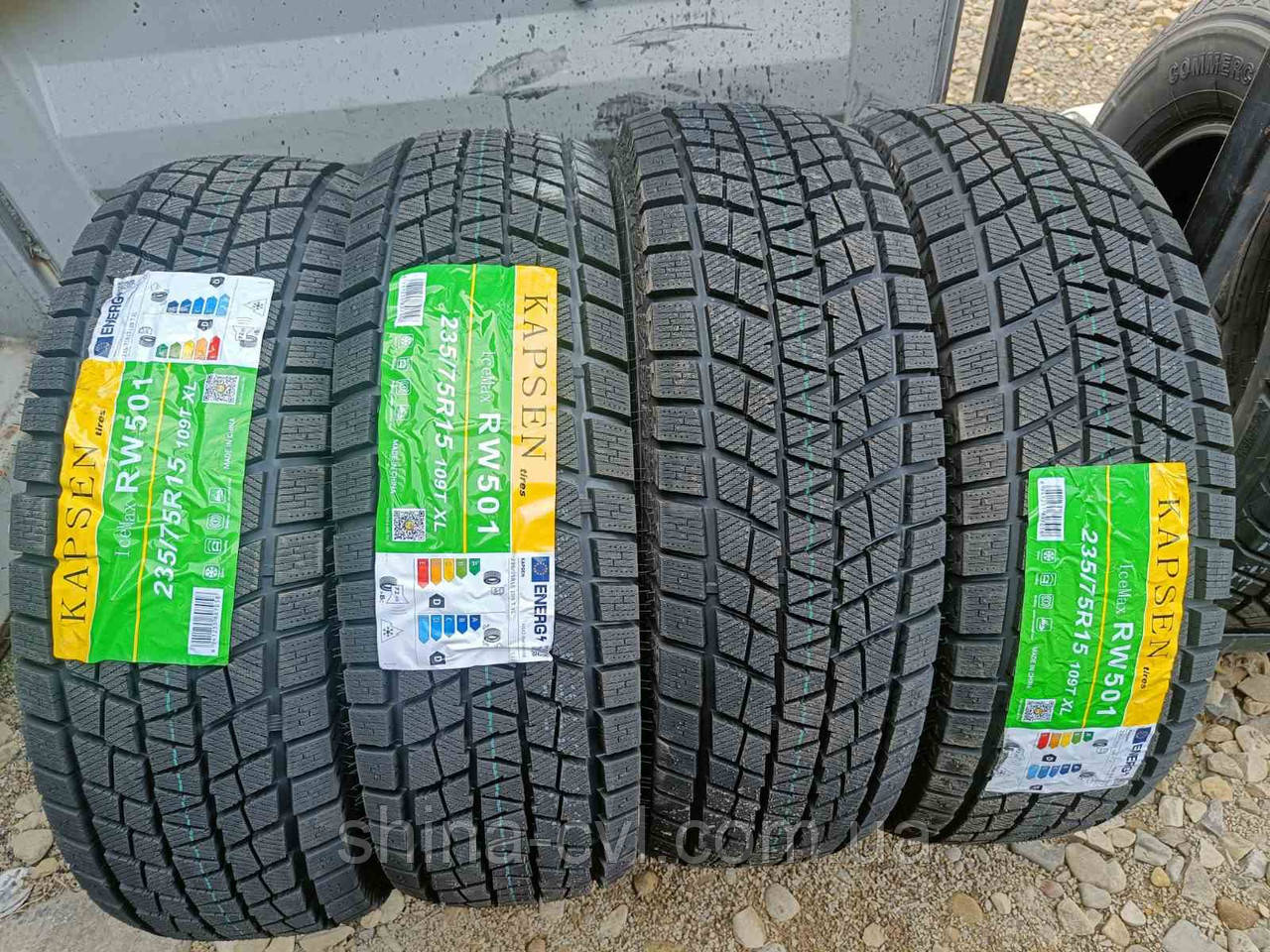 Зимові шини 235/75 R15 109T XL KAPSEN RW501