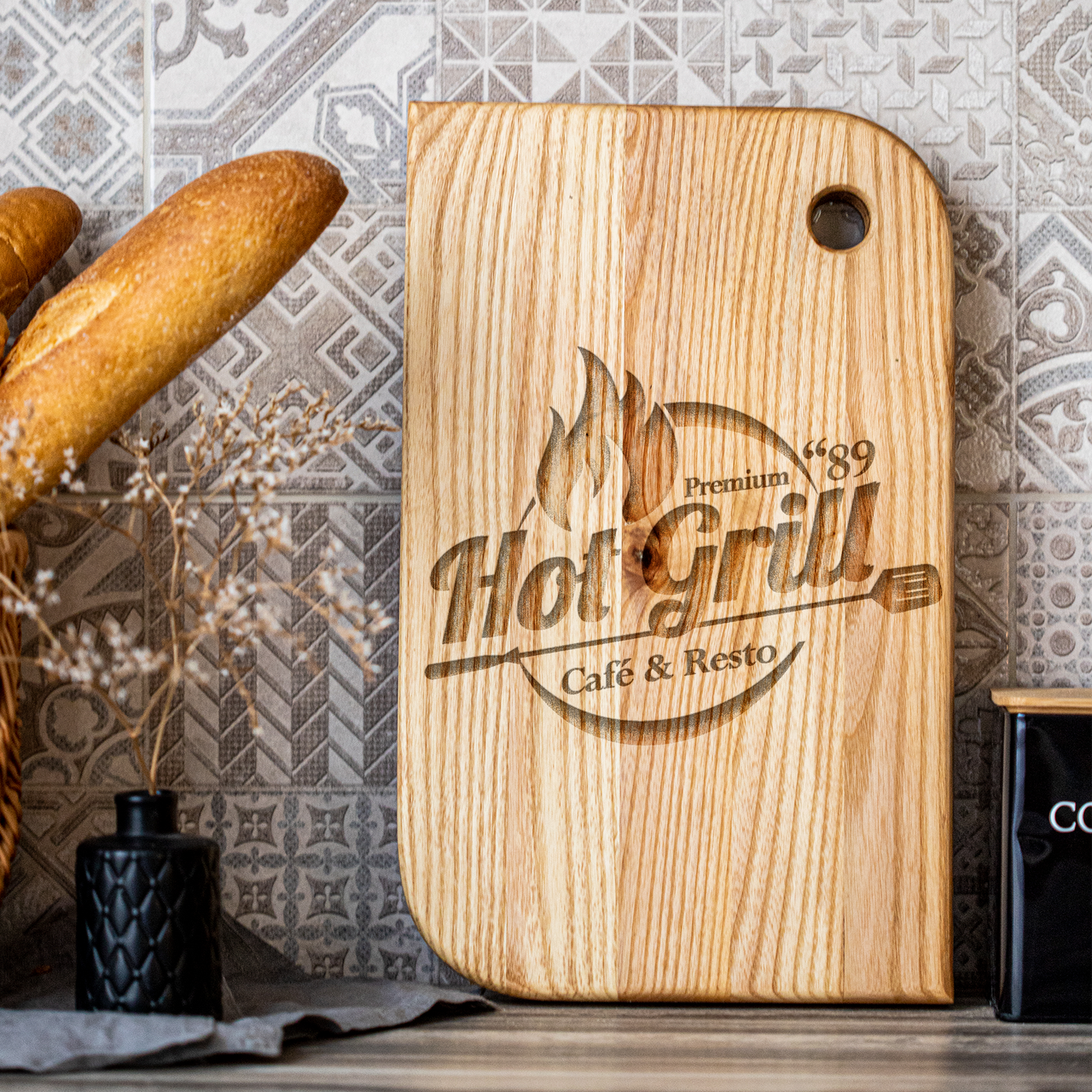 Дошка кухонна дерев'яна з гравіюванням Hot Grill 34х23 см