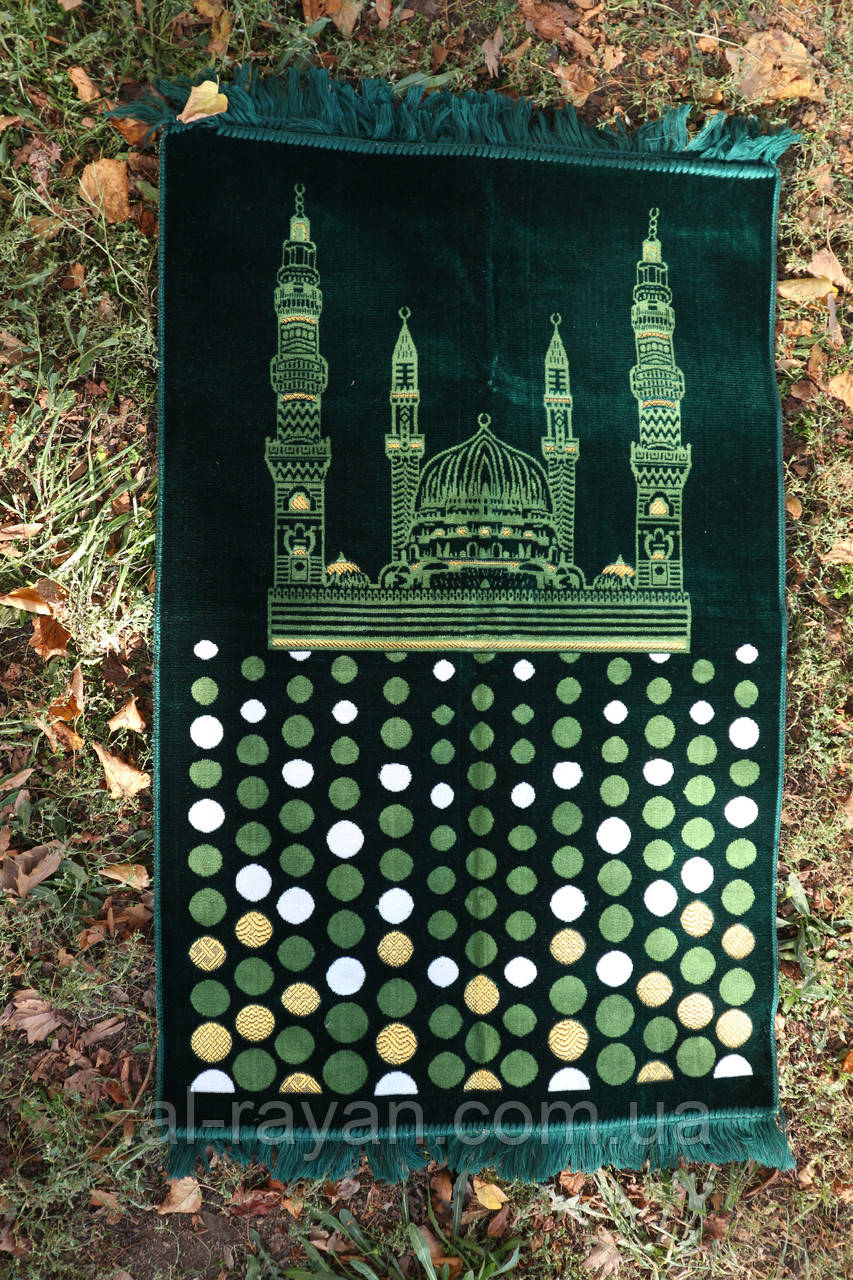 Молитовний килимок (намазлик), зелений з малюнком зелено-золотого відтінку.