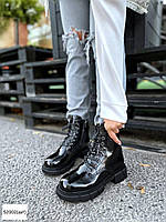 Жіночі демісезоні сезонні черевики на платформі чорного коляру натуральний лаку