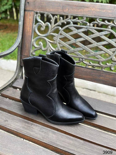 Купить Женские полусапожки казаки кожаные черные демисезонные на ...