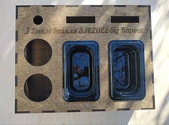 Пивний бокс, підставка для пива та снеків.