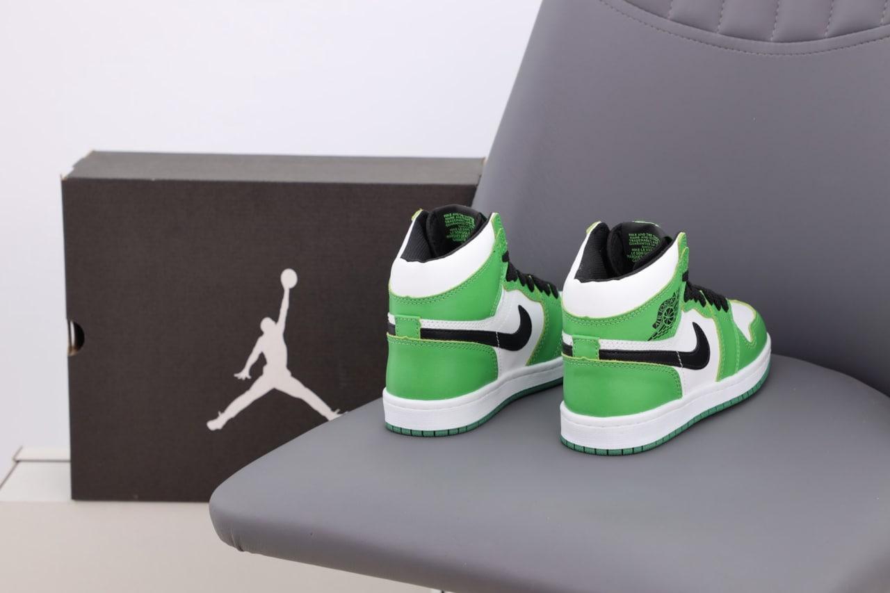 Nike air Jordan Retro 1 green white