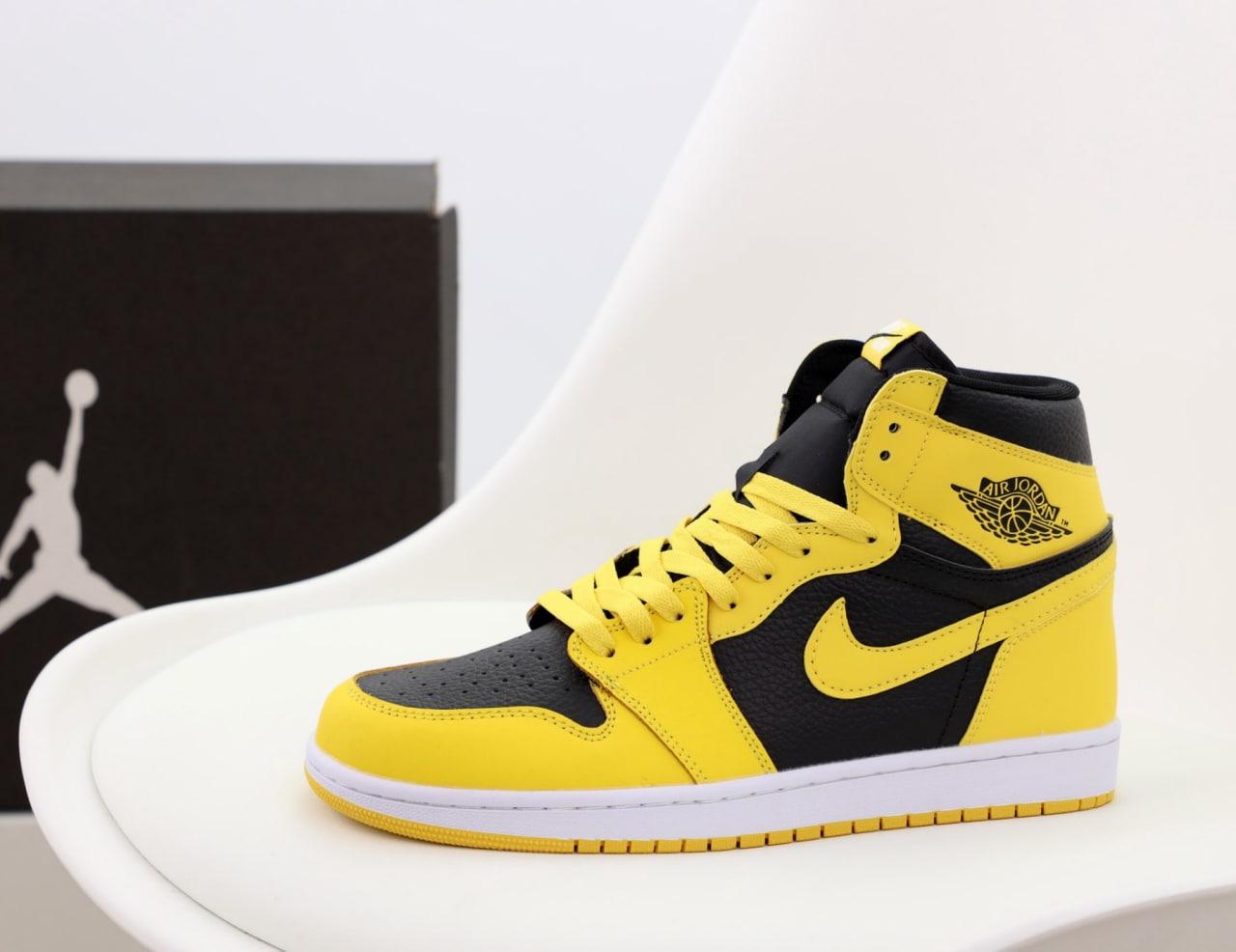 Nike air Jordan Retro 1 yellow black