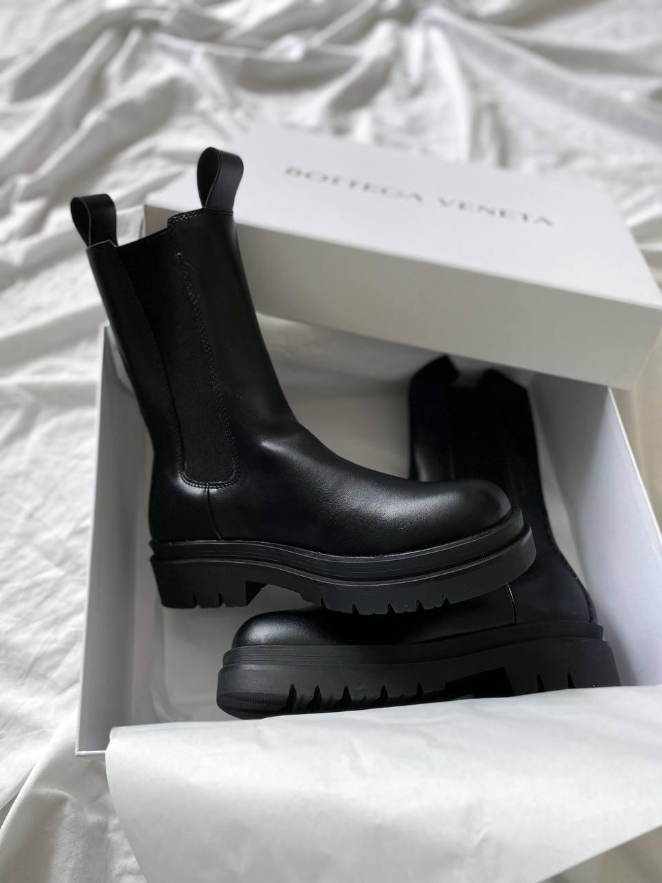 Чоботи жіночі чорні демісезонні Bottega Veneta (04857)