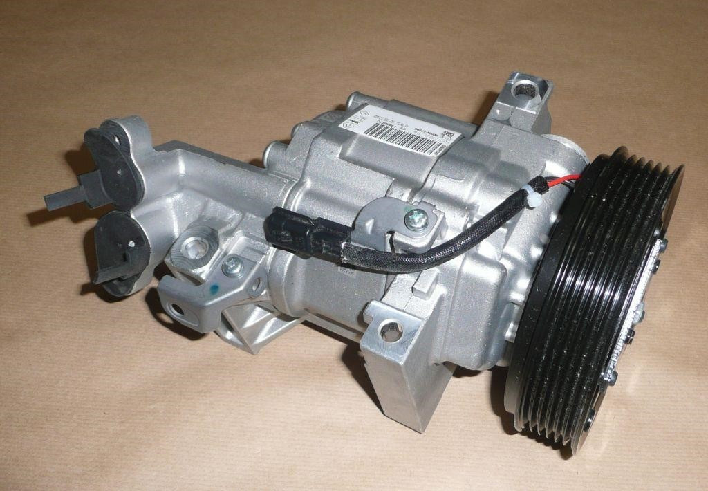 Компресор кондиціонера Renault Duster 926005154R, фото 1