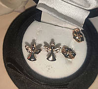 Золотистые серьги-гвоздики с ангелочками от студии LadyStyle.Biz