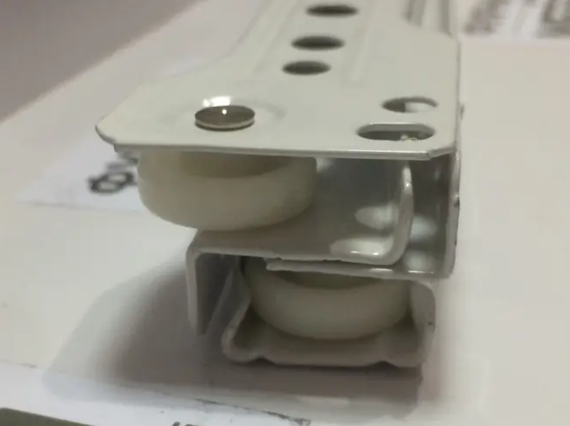 Роликова направляюча 300 мм для комода Компанит комплект 2 од., цена 43 ...