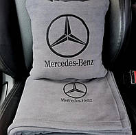 Автомобільний плед і подушка з вишивкой логотипа "Mercedes-Benz"