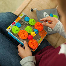 Головоломка Різнокольорові шестерінки Fat Brain Toys Crankity (F140ML), фото 5