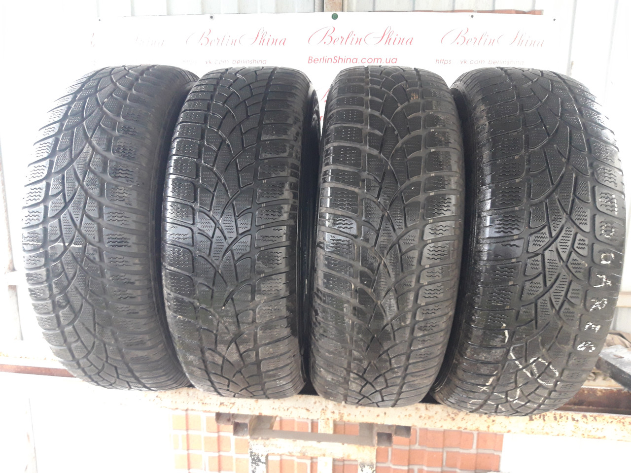 Комплект зимніх шин 235/65/17 Dunlop Winter Sport 3d,з Германії без пробігу по Україні